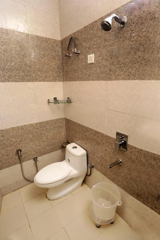 Airport Hotel Edge Home Stay New Delhi Exterior photo